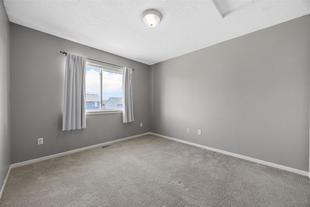 2695 Ridgeview Way, Marion, IA 52302