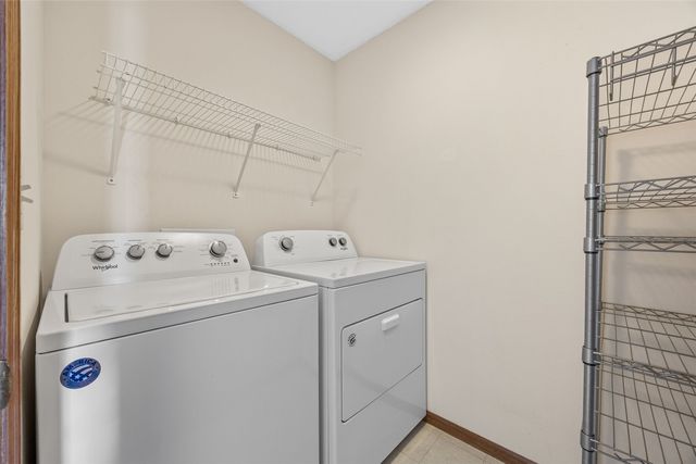 2695 Ridgeview Way, Marion, IA 52302