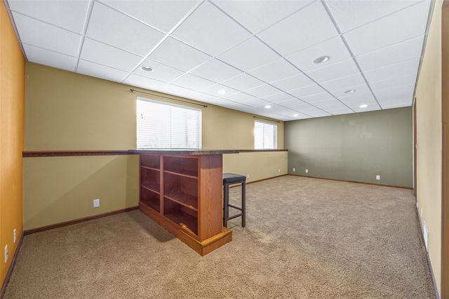 2695 Ridgeview Way, Marion, IA 52302