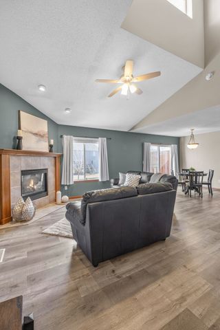 2695 Ridgeview Way, Marion, IA 52302