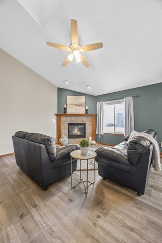 2695 Ridgeview Way, Marion, IA 52302