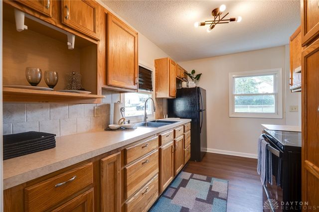 2425 Lynhurst Avenue, Dayton, OH 45420