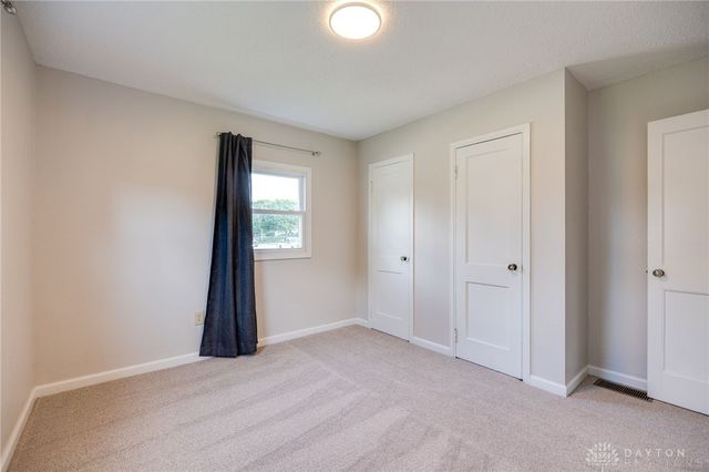 2425 Lynhurst Avenue, Dayton, OH 45420