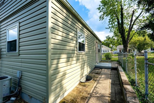 2425 Lynhurst Avenue, Dayton, OH 45420
