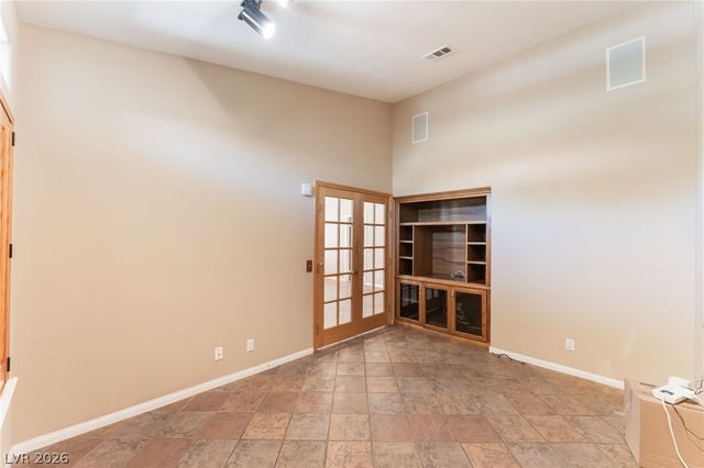 2117 White Falls Street, Las Vegas, NV 89128