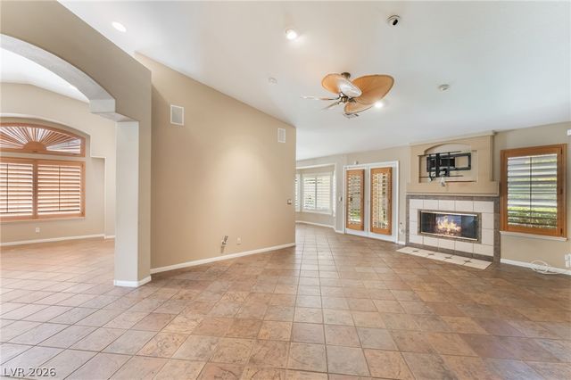 2117 White Falls Street, Las Vegas, NV 89128