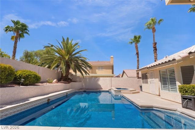 2117 White Falls Street, Las Vegas, NV 89128
