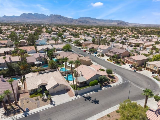 2117 White Falls Street, Las Vegas, NV 89128