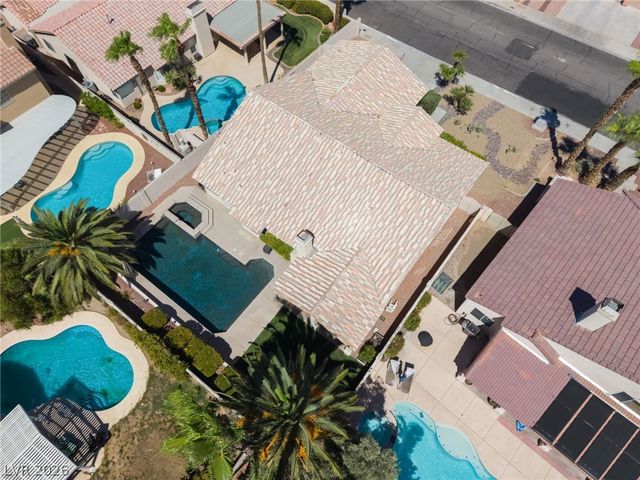 2117 White Falls Street, Las Vegas, NV 89128