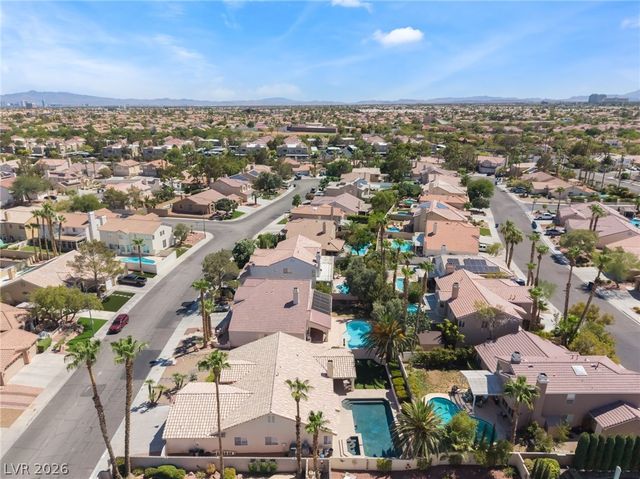 2117 White Falls Street, Las Vegas, NV 89128