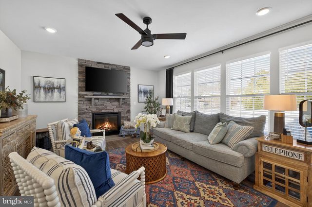 236 LEHIGH DR, Winchester, VA 22602