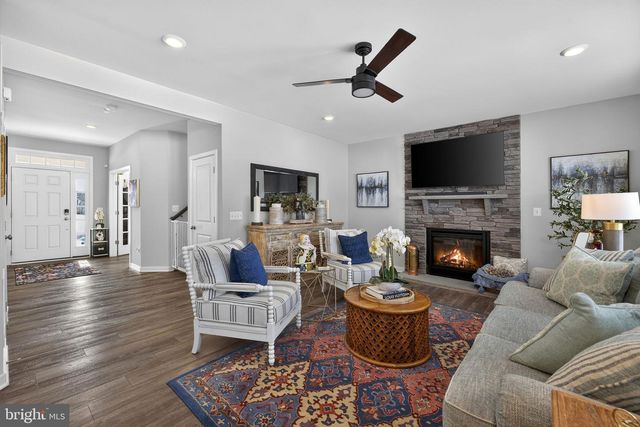 236 LEHIGH DR, Winchester, VA 22602