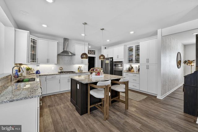 236 LEHIGH DR, Winchester, VA 22602