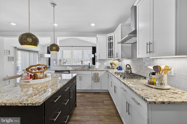 236 LEHIGH DR, Winchester, VA 22602