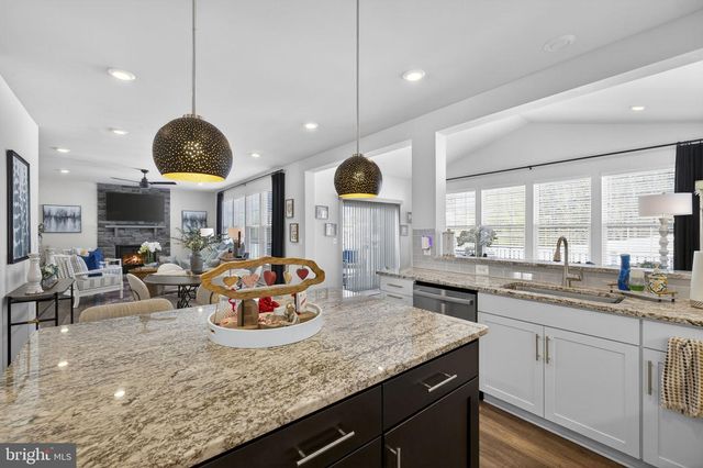 236 LEHIGH DR, Winchester, VA 22602