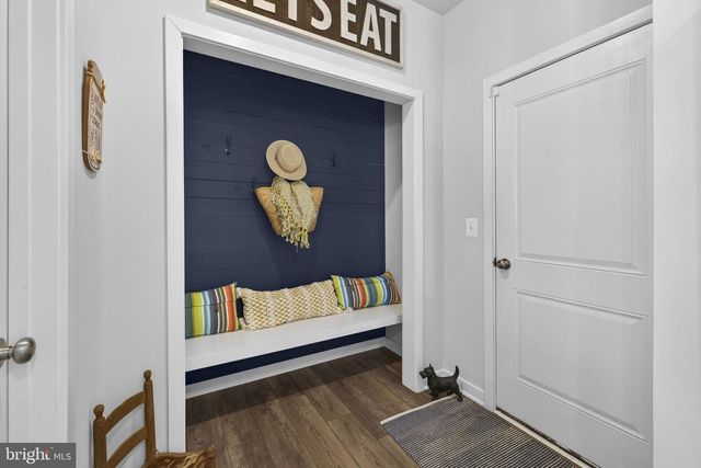 236 LEHIGH DR, Winchester, VA 22602