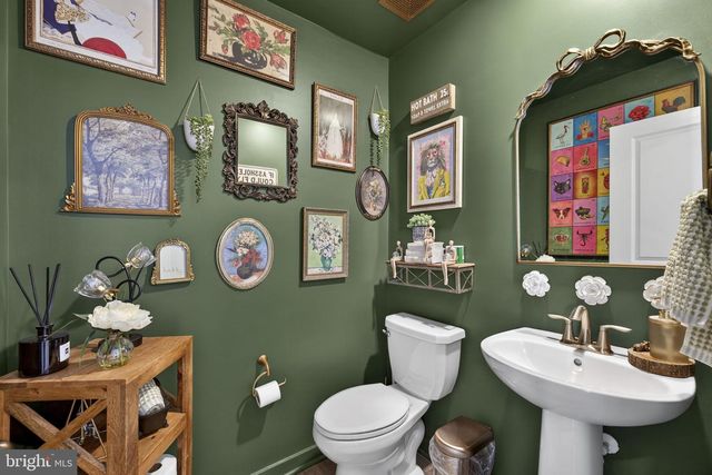 236 LEHIGH DR, Winchester, VA 22602