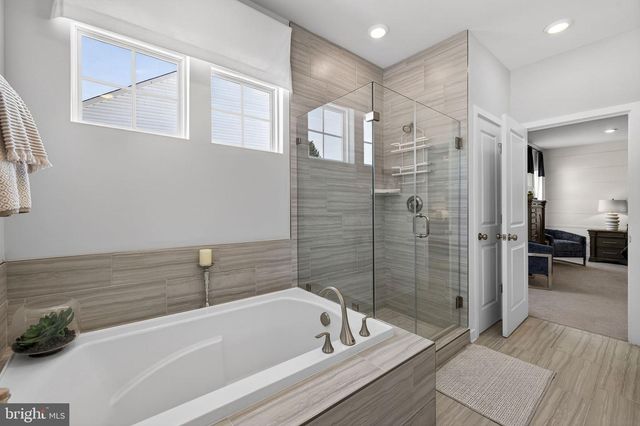 236 LEHIGH DR, Winchester, VA 22602