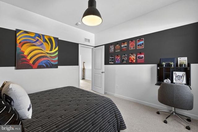 236 LEHIGH DR, Winchester, VA 22602