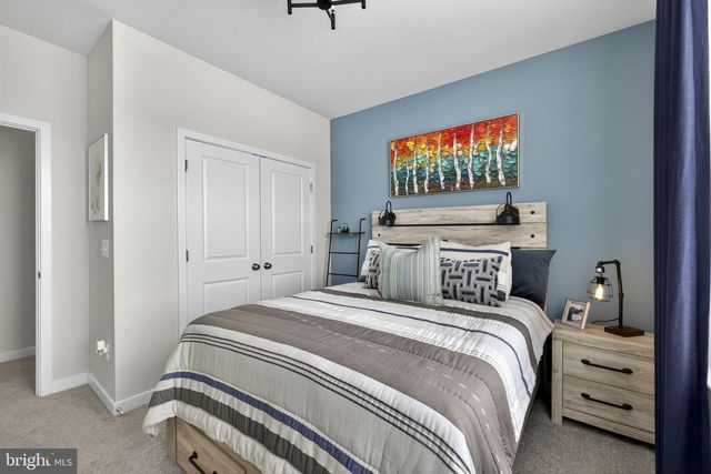 236 LEHIGH DR, Winchester, VA 22602