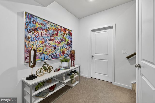 236 LEHIGH DR, Winchester, VA 22602