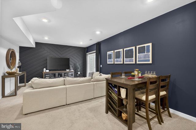 236 LEHIGH DR, Winchester, VA 22602