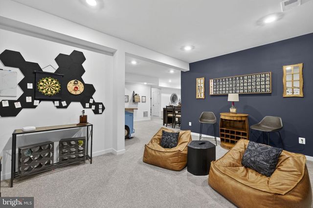 236 LEHIGH DR, Winchester, VA 22602