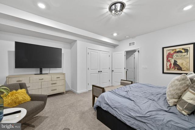 236 LEHIGH DR, Winchester, VA 22602