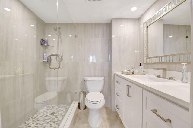 3224 S Ocean Boulevard 214, Highland Beach, FL 33487