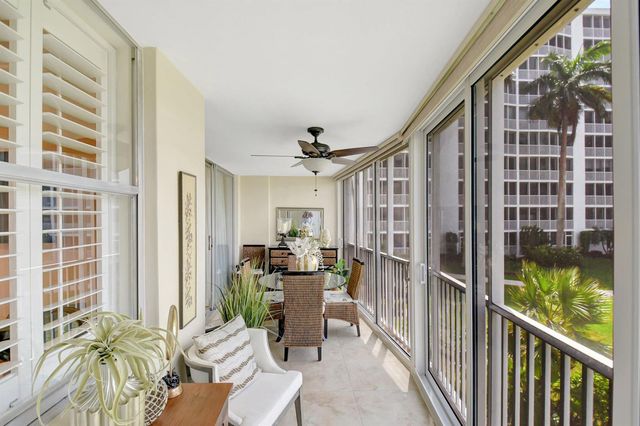 3224 S Ocean Boulevard 214, Highland Beach, FL 33487