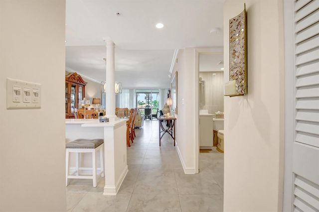 3224 S Ocean Boulevard 214, Highland Beach, FL 33487