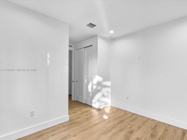 2285 SW 17th Ter, Miami, FL 33145