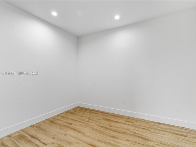 2285 SW 17th Ter, Miami, FL 33145