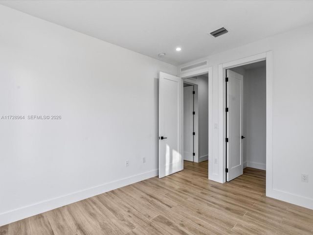 2285 SW 17th Ter, Miami, FL 33145