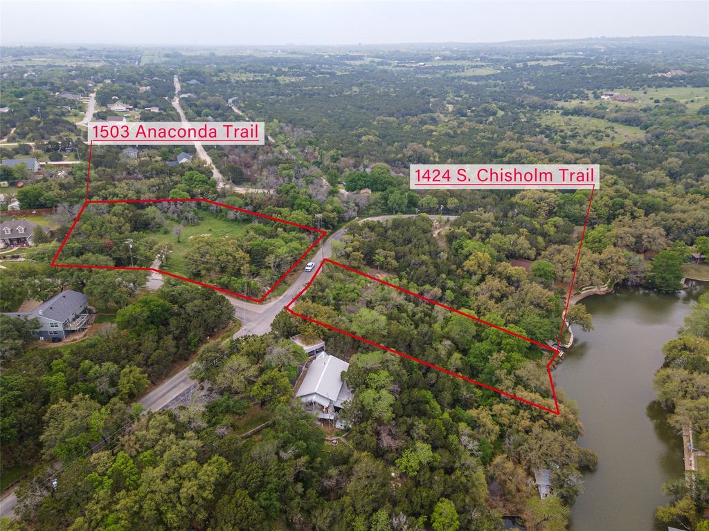 1424 S Chisholm Trail, Granbury, TX 76048