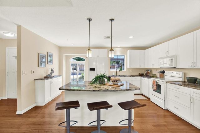 29451 SCHINNECOCK HILLS LANE, San Antonio, FL 33576