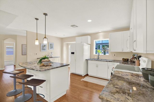 29451 SCHINNECOCK HILLS LANE, San Antonio, FL 33576