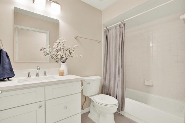 29451 SCHINNECOCK HILLS LANE, San Antonio, FL 33576