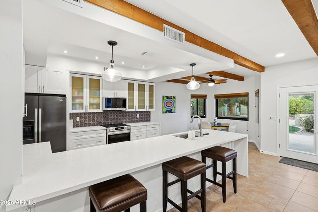 5234 E PARADISE Drive, Scottsdale, AZ 85254