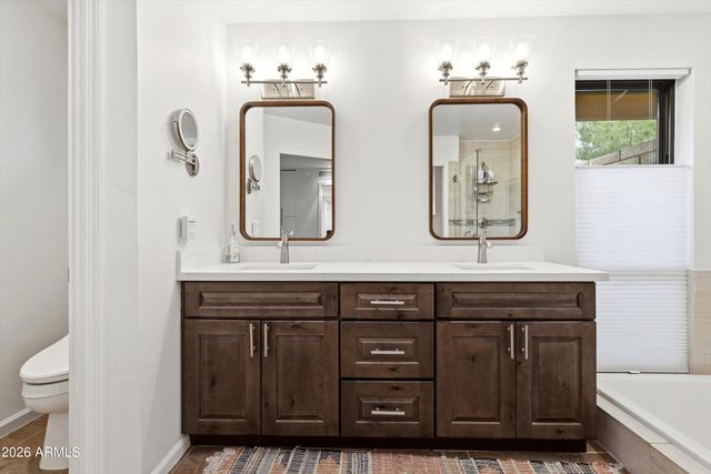 5234 E PARADISE Drive, Scottsdale, AZ 85254