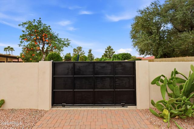 5234 E PARADISE Drive, Scottsdale, AZ 85254