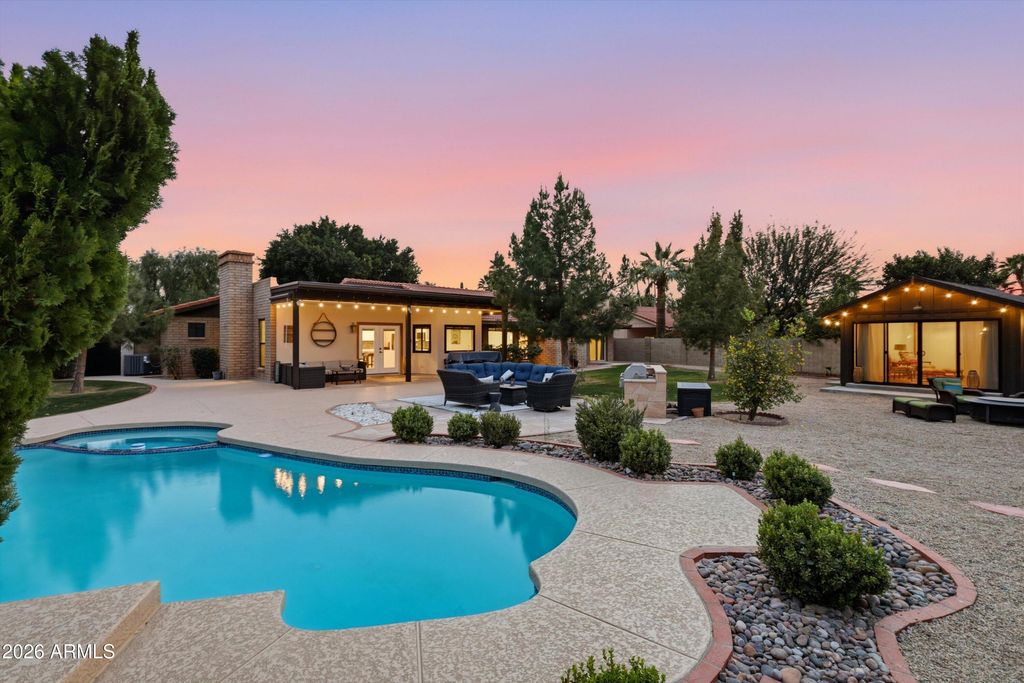 5234 E PARADISE Drive, Scottsdale, AZ 85254