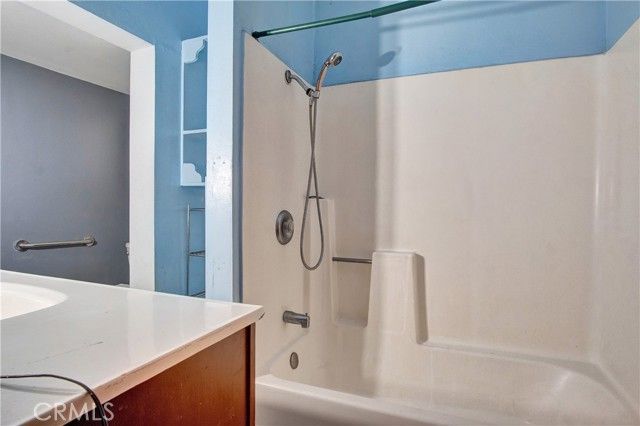 1613 E 1st, Los Angeles, CA 90033