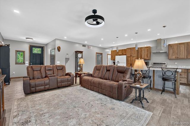 16511 Shadow Lane, Linden, MI 48451