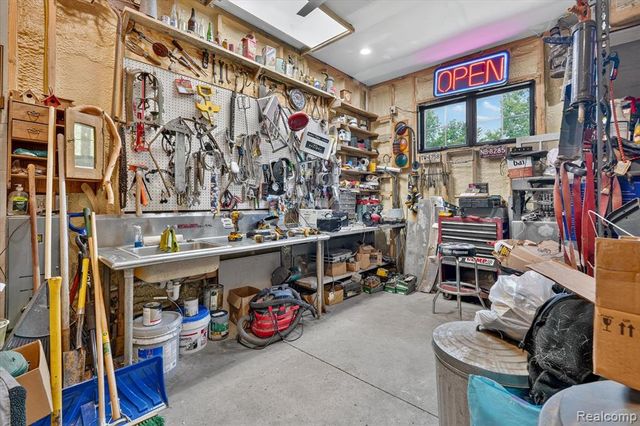 16511 Shadow Lane, Linden, MI 48451