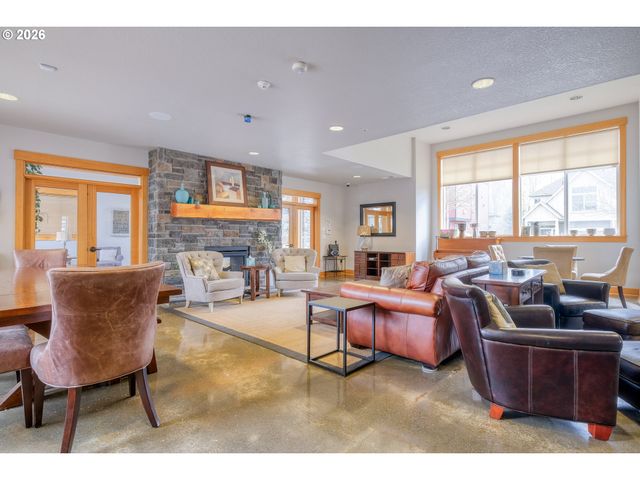 17264 Sw MARTY Ln, Beaverton, OR 97003