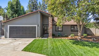 814 River Bluff Ct, Oakdale, CA 95361