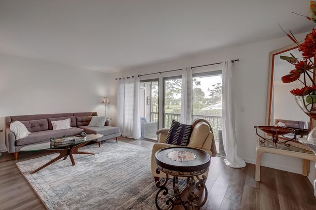 18350 SE Wood Haven Lane J, Jupiter, FL 33469