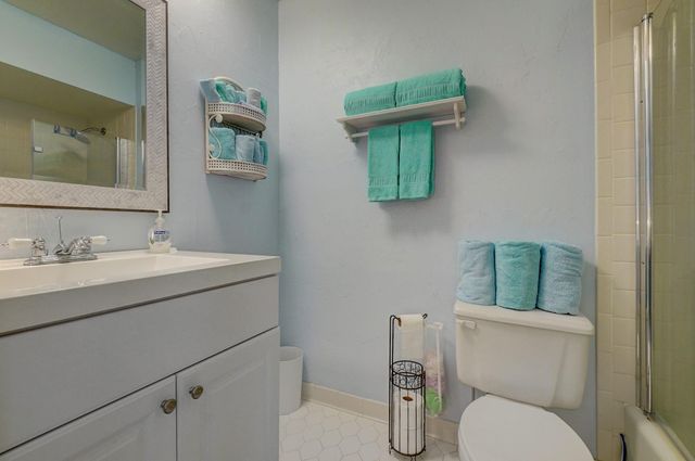 18350 SE Wood Haven Lane J, Jupiter, FL 33469