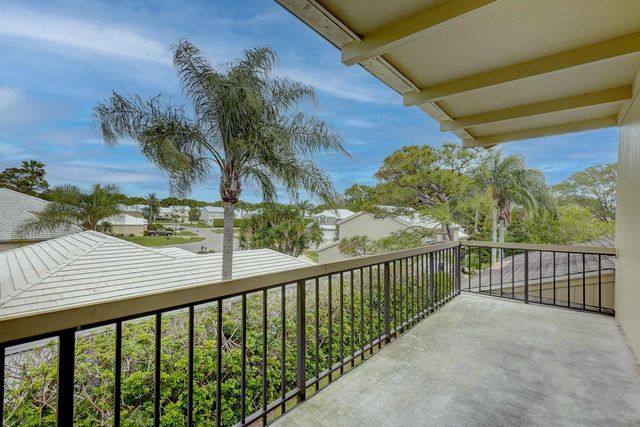 18350 SE Wood Haven Lane J, Jupiter, FL 33469